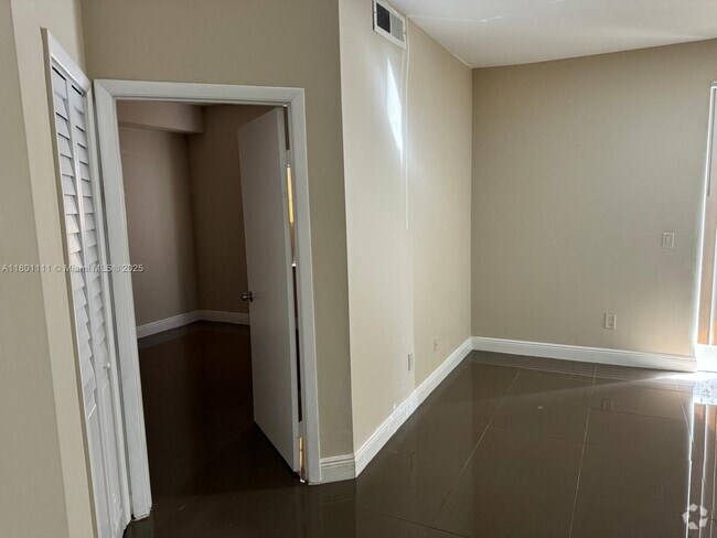 Building Photo - 18324 NW 68th Ave Unit B Rental