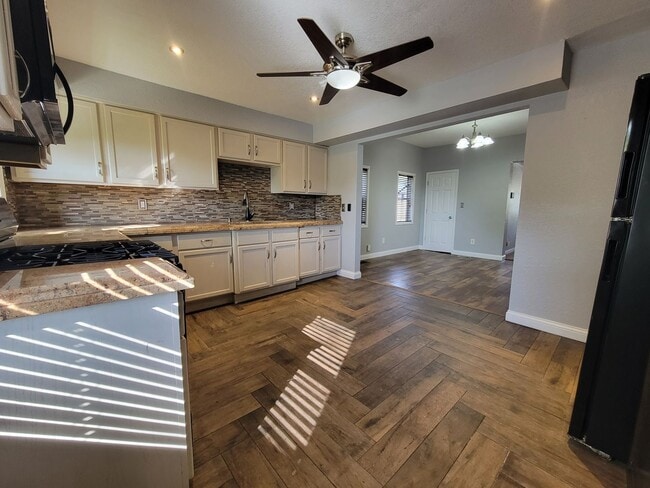 Photo - Beautiful 2 bed home