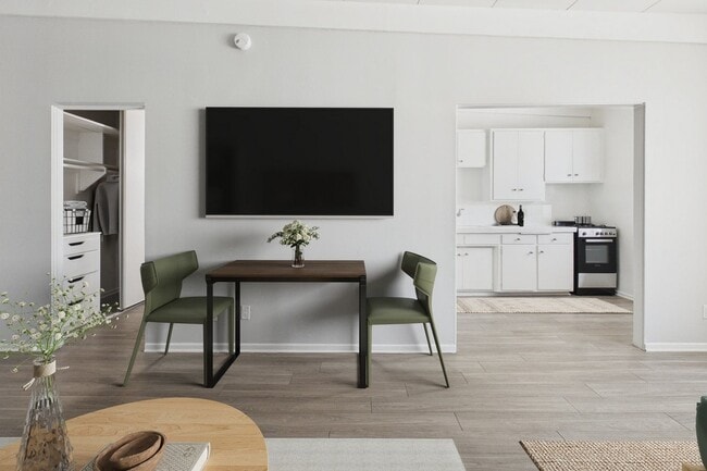 Photo - Royal Sepulveda Apartment Homes