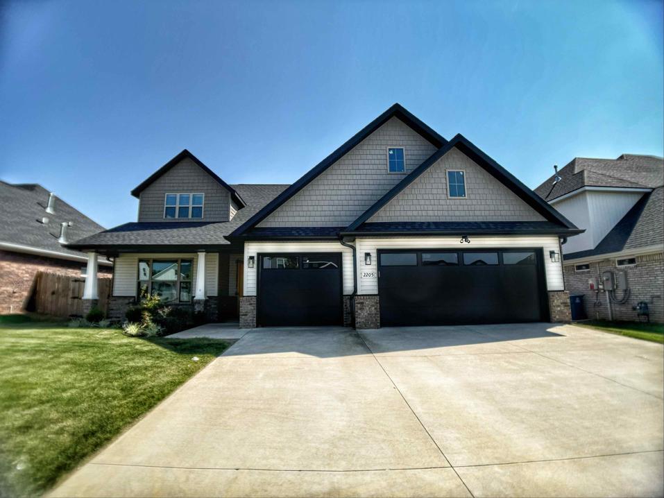 Photo - 2205 SW 18th St (Bentonville, AR)