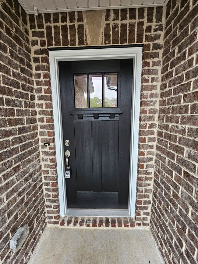 Photo - LUXURY 3 BEDROOM RANCH STYLE HOME IN SCENIC FOX RUN