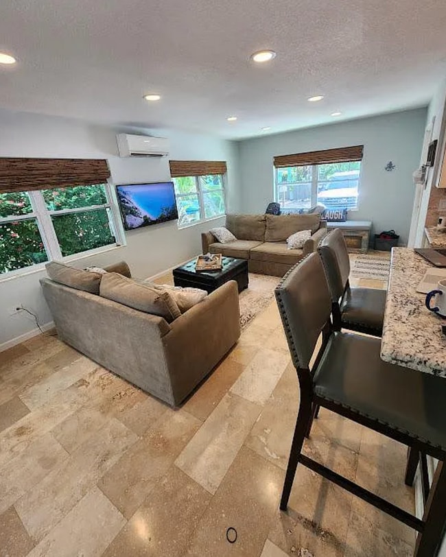 Photo - 131 N Ocean Ln