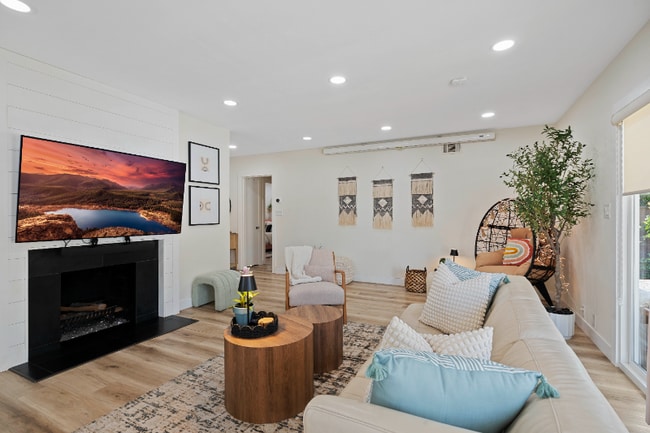 Photo - 1009 Catalina Ave Casa