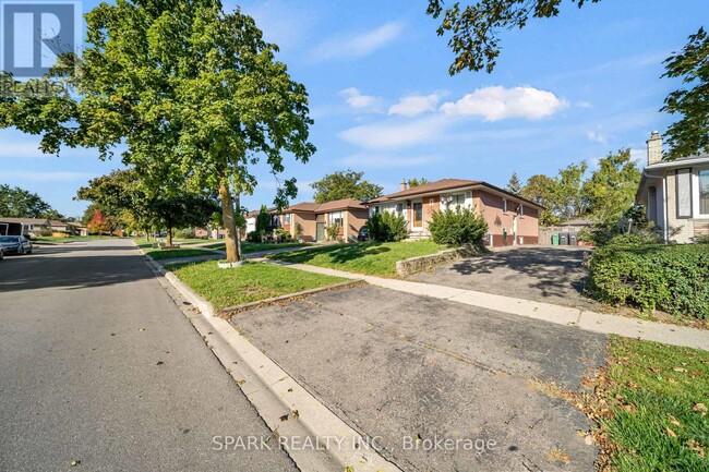 Photo - 16 Horwood Dr