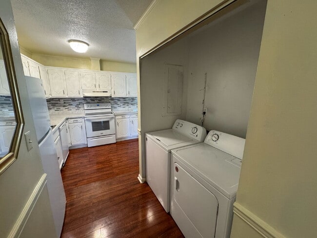Photo - 3 bed, 1.5 bath - Seneca