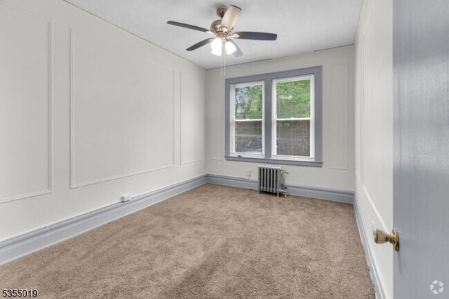 Building Photo - 407 Springdale Ave Rental