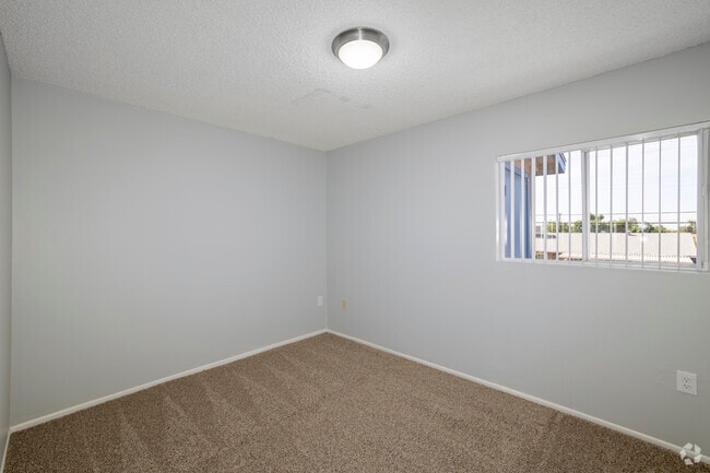 2BR, 1BA - 824SF - Second Bedroom