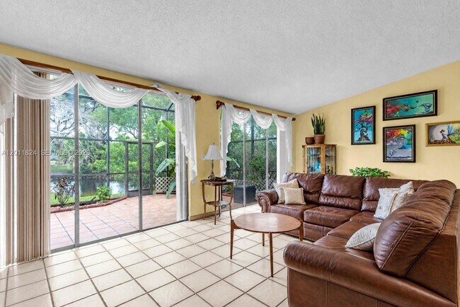 Photo - 3761 Alcantara Ave