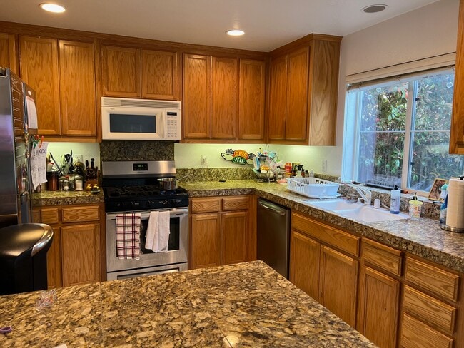 Building Photo - 7311 Briza Loop