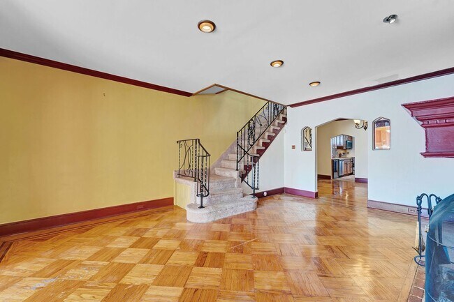 Photo - 5005 N 9th St