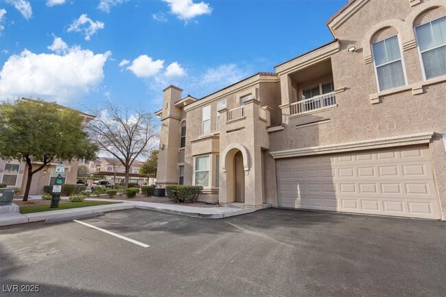 Building Photo - 10550 W Alexander Rd Unit 2049 Rental