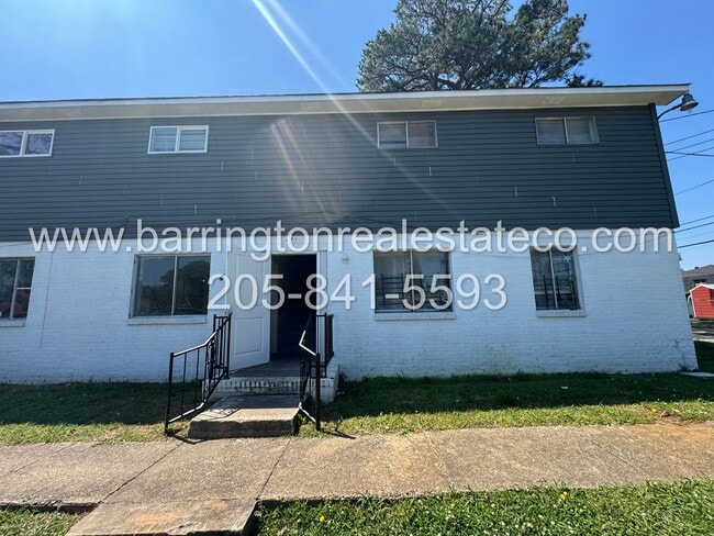 Building Photo - 908 4th Ave W Unit 4