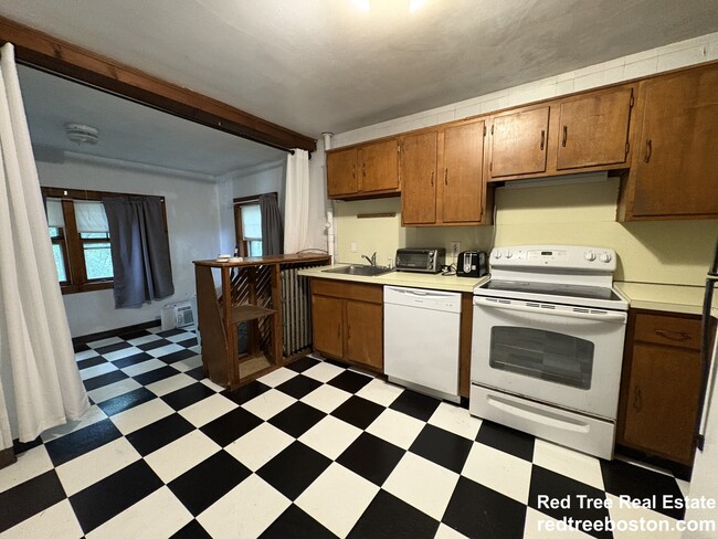 Photo - 28 Woodward St Unit 2