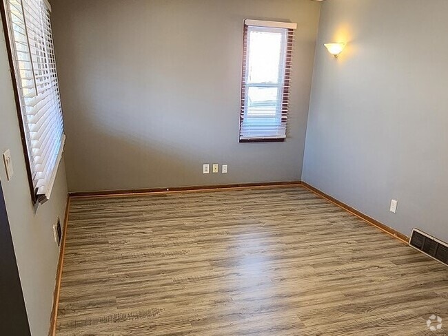 Building Photo - 9901 Blaisdell Ave S Unit 9901 Blaisdell Ave S Rental