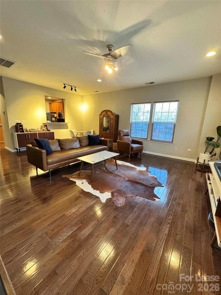 Photo - 280 W Bland St