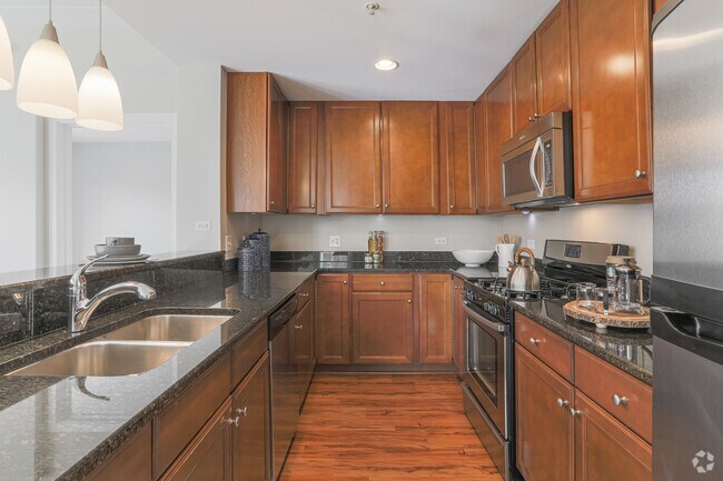 2 BR, 2 BA - Kitchen
