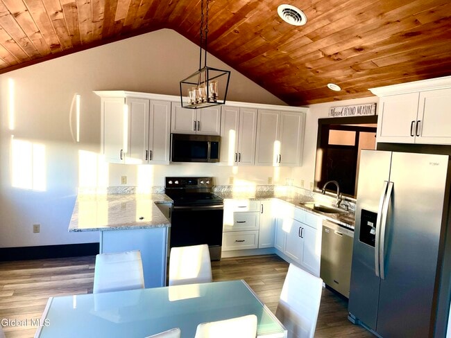 Building Photo - 34 William St Unit 301