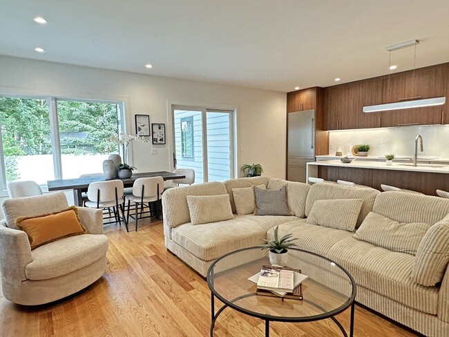 Photo - 110 Harvard St