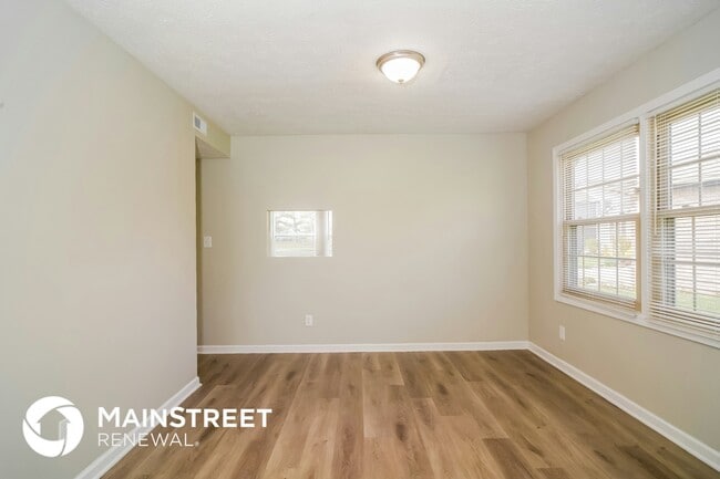 Photo - 6 Augusta Cir