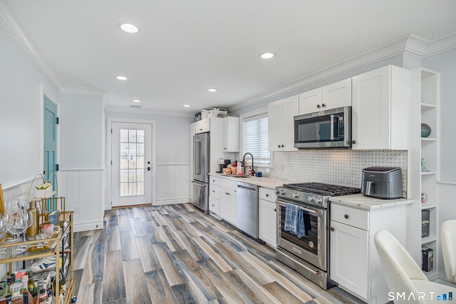 Photo - 1140 Fairfield Beach Rd