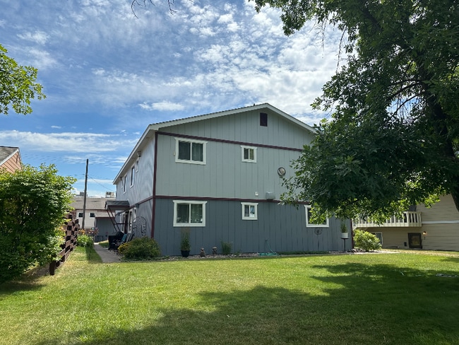 Building Photo - 1028 Longstaff St Rental