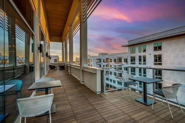 Photo - 14175 Dallas Pkwy Unidad b6