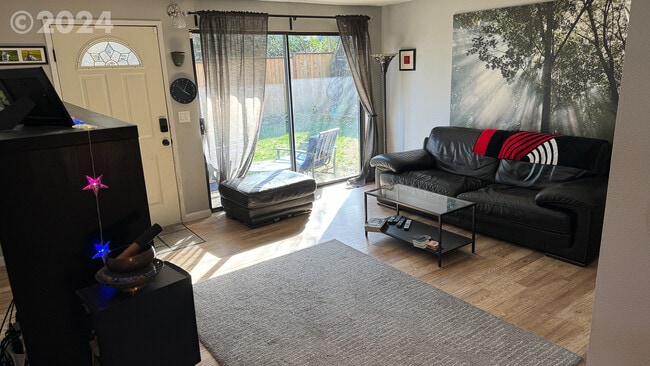 Photo - 5529 SE 68th Ave