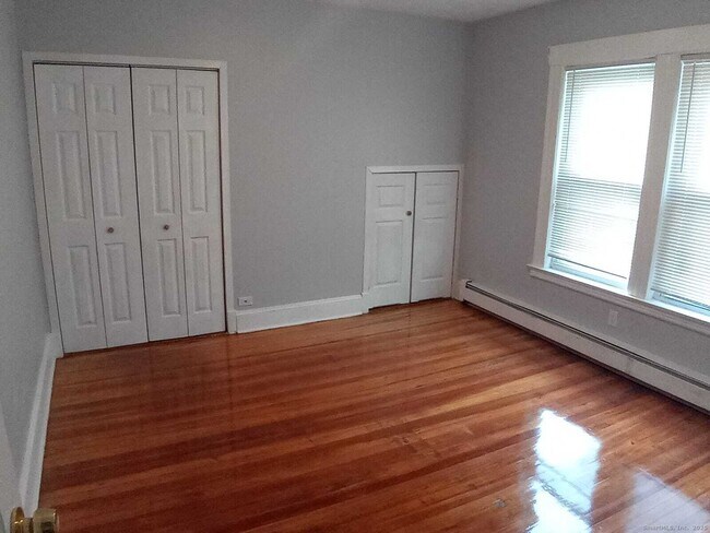 Photo - 110 Evergreen Ave Unit 1st Floor