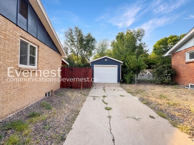 Photo - 4220 S Inca St