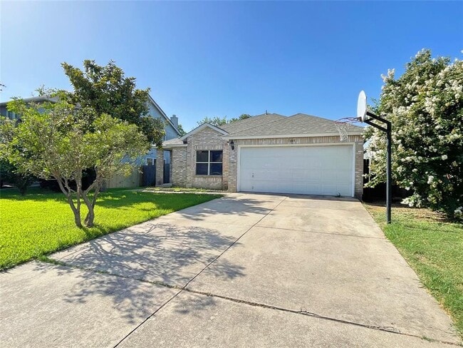 Photo - 1103 Pike Path