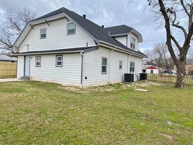Photo - 3631 Bourland St