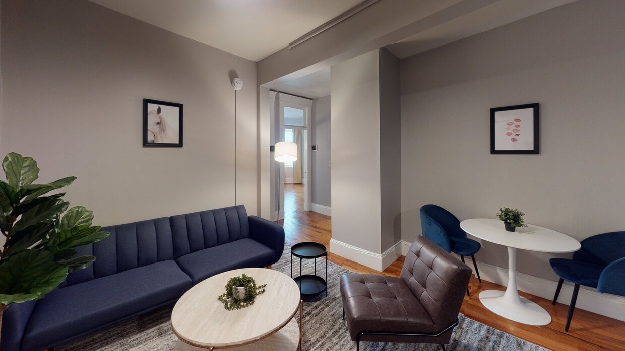 Photo - Private bedroom in 4 bed/1 bath Home