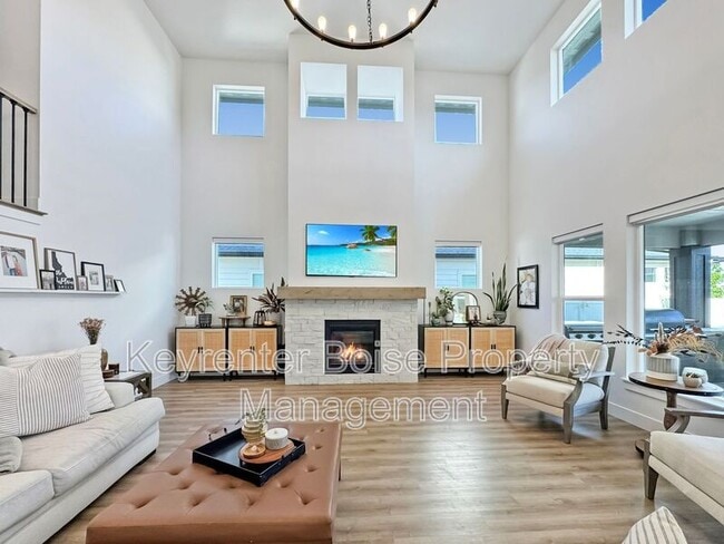Photo - 8168 W Brooks Dr