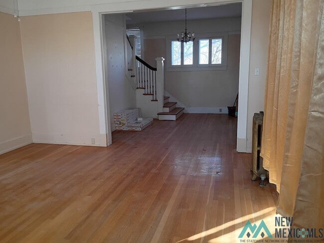 Photo - 320 S Zinc St