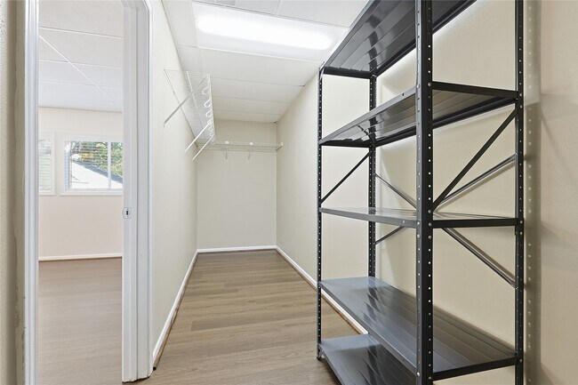 Photo - 2500 Mandell St