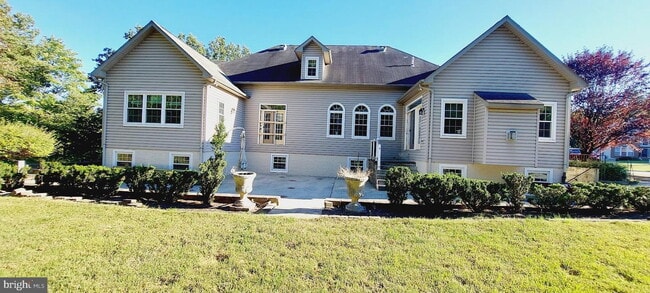 Photo - 9008 Doris Dr