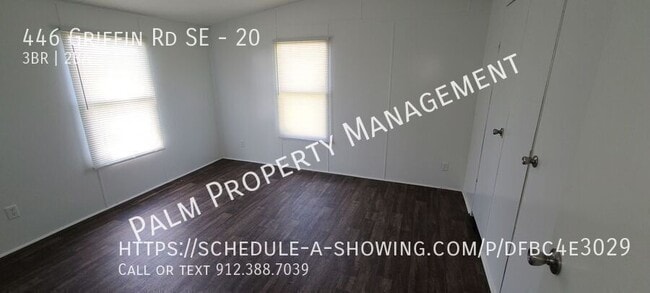 Photo - 446 Griffin Rd SE