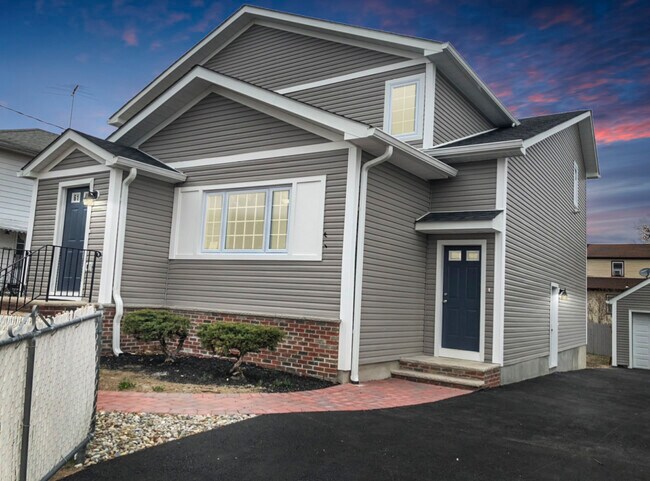 Photo - 61 Chestnut St Unit 1