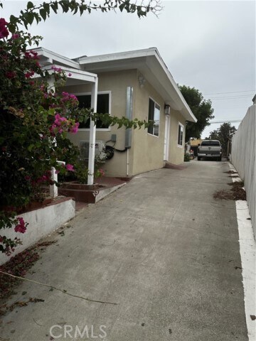 Photo - 1610 Locust Ave