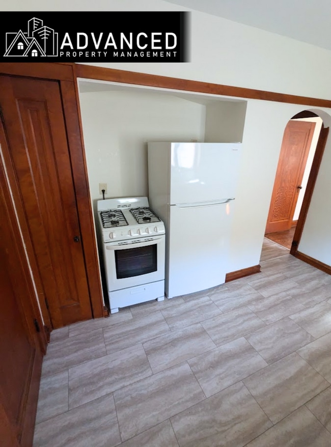 Photo - 3725 S Clement Ave