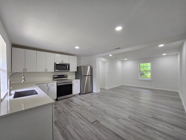 Photo - 202 Marston St Unit B