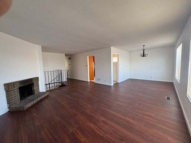 Photo - 142 Morton Dr