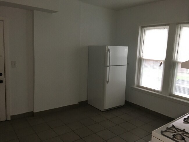 Photo - 1700 N Kedvale Ave Unit 1R