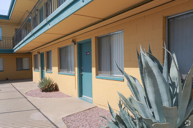 Palm Shadows Apartments - Palm Shadows Apartments