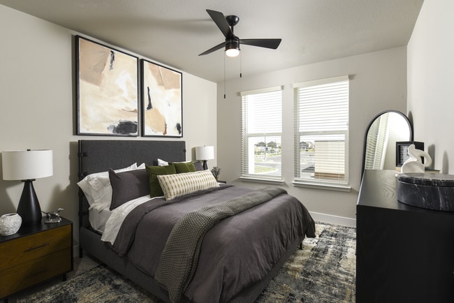Crowne at 2534