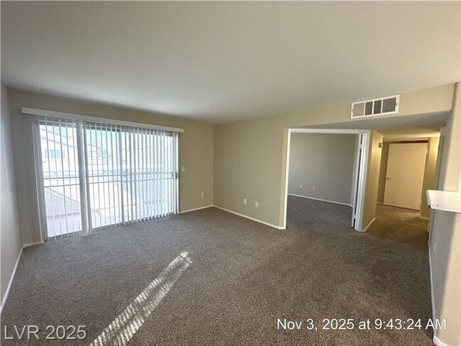 Photo - BRIGHT 2ND FLOOR UNIT IN SOUTHEAST GATED C...