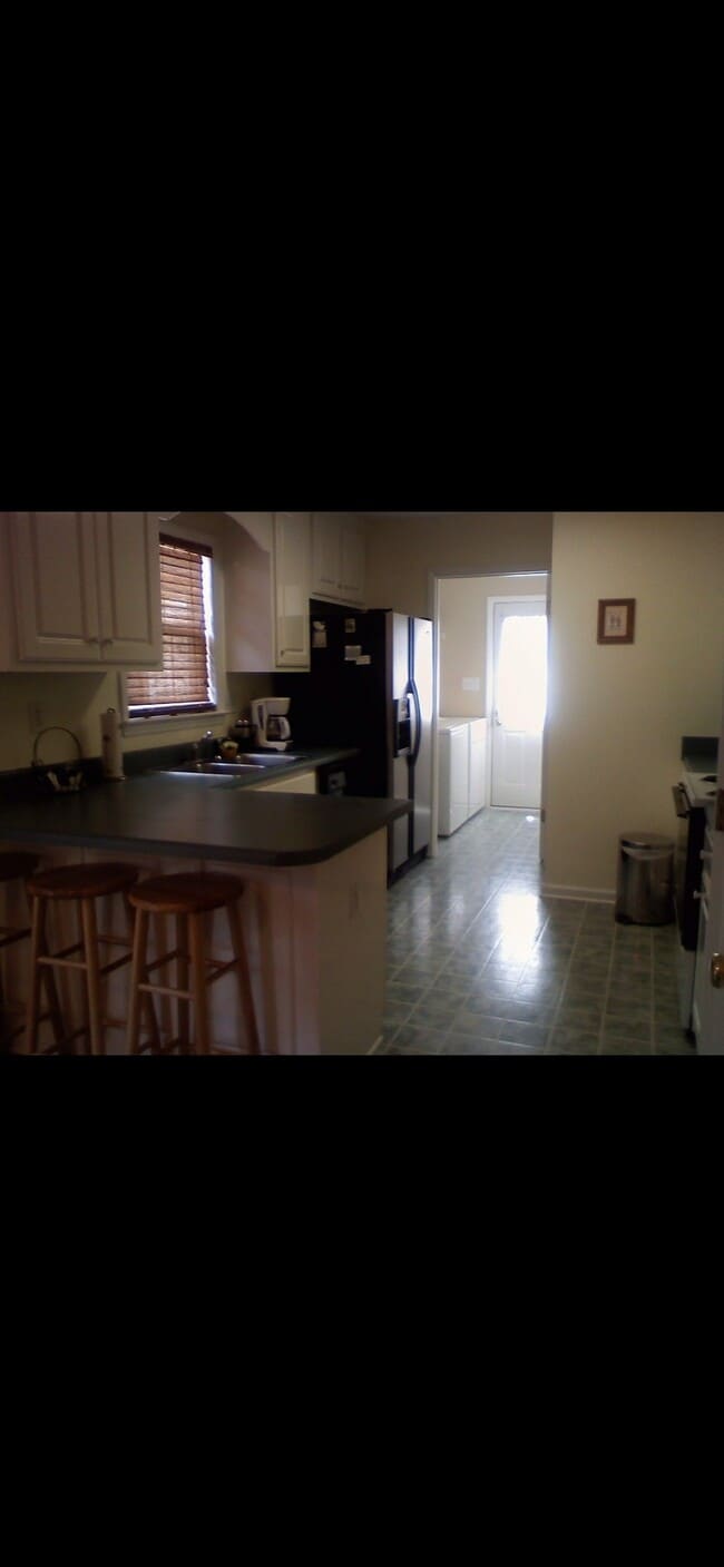 Photo - 213 Chapwith Rd