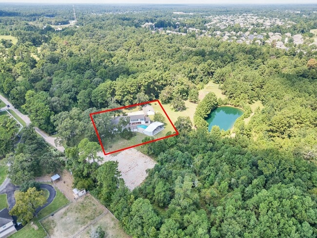 Photo - 8402 Matthews Ln