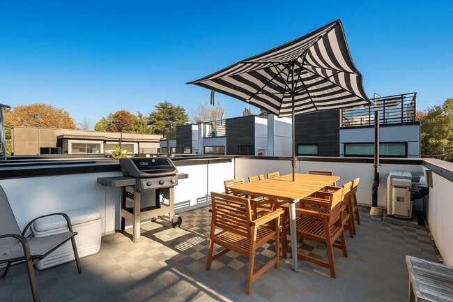 Photo - 673 Belmont Pl E Unidad ID1035944P