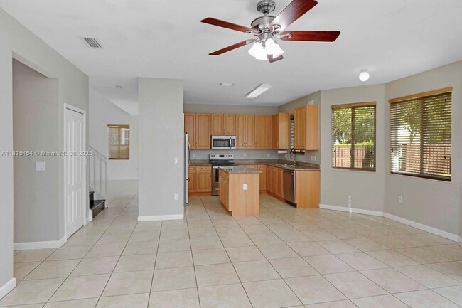 Photo - 1909 SE 22nd Ct